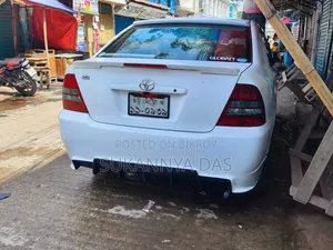 Toyota Corolla 2002 White