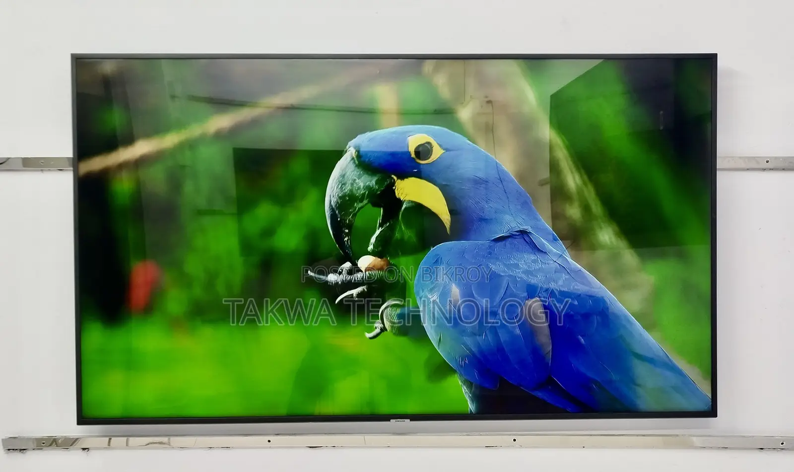 Samsung 65 Inch Smart Ultra UHD Resolution TV