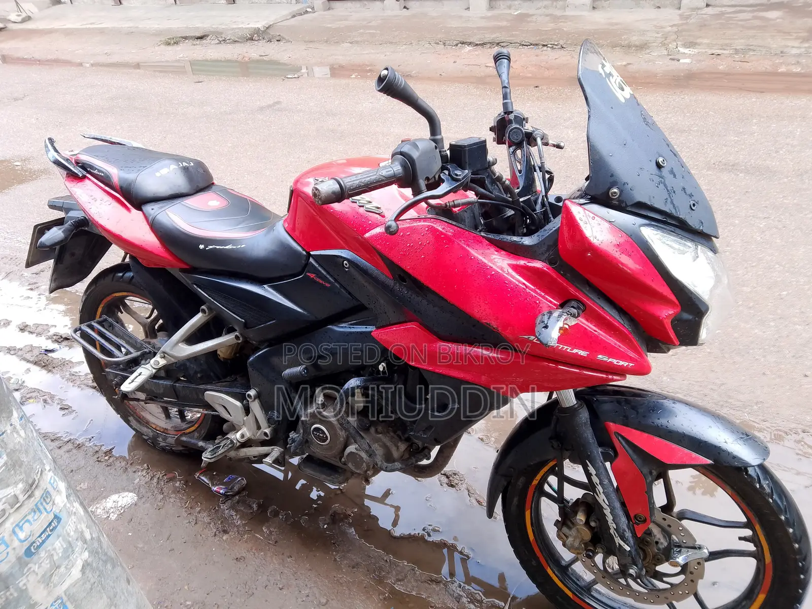 Bajaj Pulsar 150 2021 Red