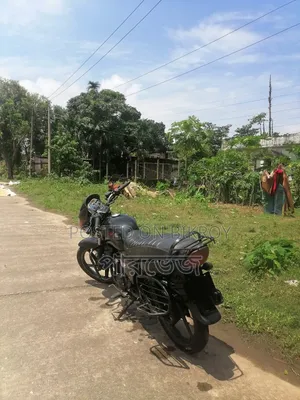 মোটরসাইকেল ২০১৮ ব্ল্যাক