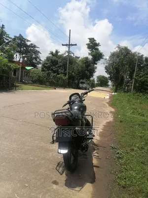 মোটরসাইকেল ২০১৮ ব্ল্যাক