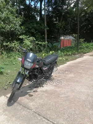 মোটরসাইকেল ২০১৮ ব্ল্যাক