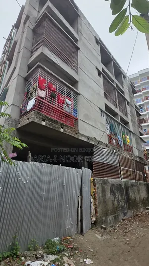 6 Bedroom Apartment in Newly Built House for Sale, Uttara