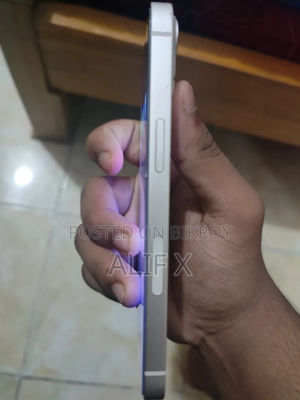 অ্যাপল আইফোন ১৩ ১২৮ জিবি হোয়াইট
