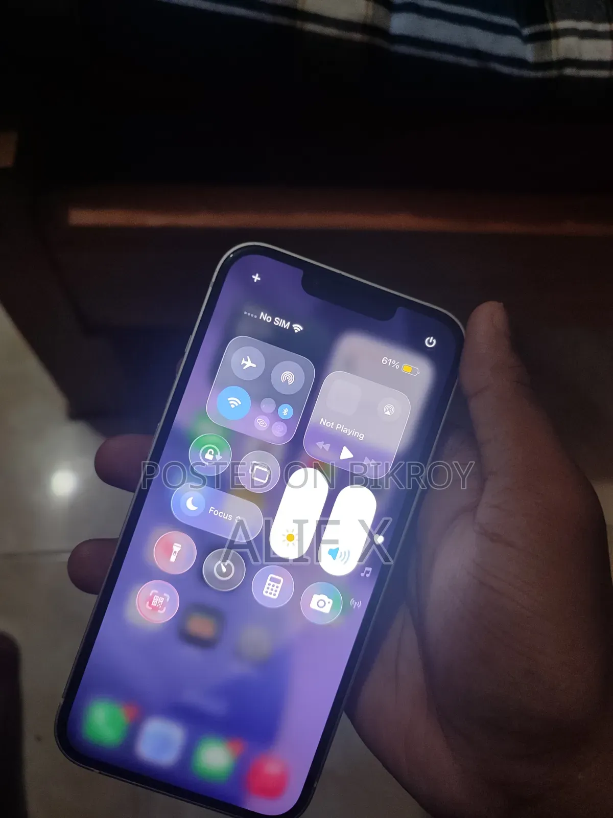 অ্যাপল আইফোন ১৩ ১২৮ জিবি হোয়াইট