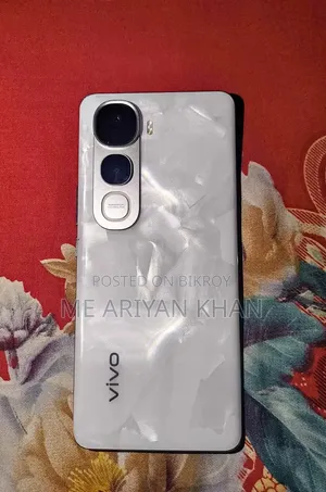 ভিভো ওয়াই ৪০০ প্রো ১২৮ জিবি সাদা