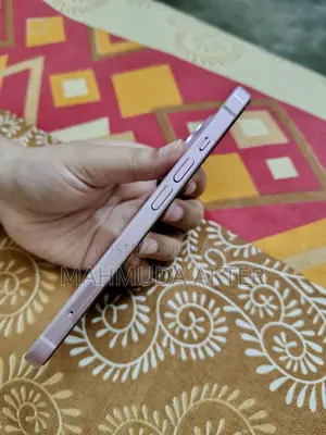 Apple iPhone 15 128 GB Pink