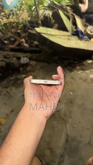 অ্যাপল আইফোন ১২ ১২৮ জিবি হোয়াইট