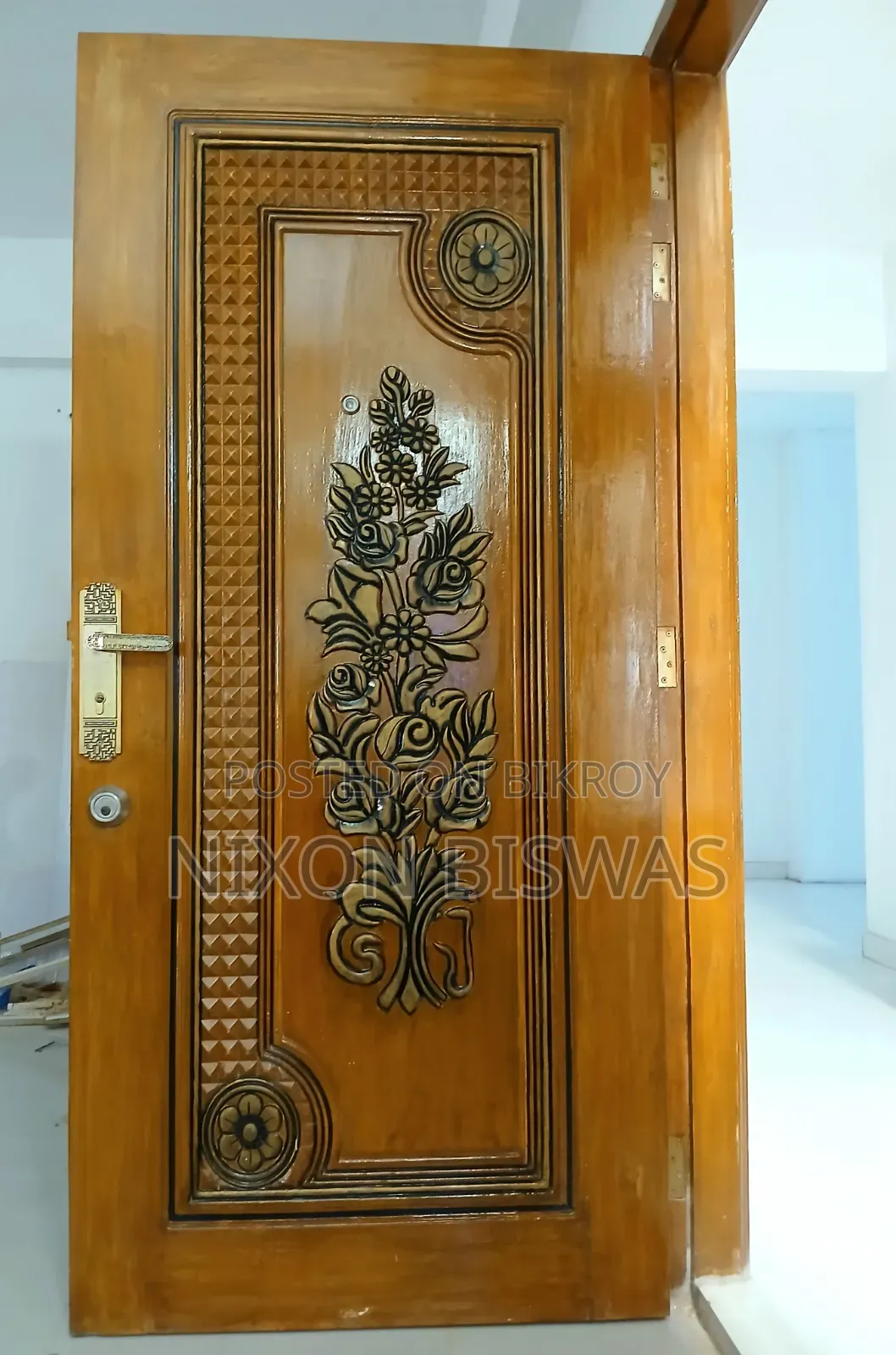 মেইন ডোর, চিটাগাং সেগুন এর সাথে চৌকাঠের (কম্বোপ্যাক)উড মেইন ডোর.