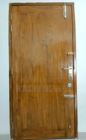 মেইন ডোর, চিটাগাং সেগুন এর সাথে চৌকাঠের (কম্বোপ্যাক)উড মেইন ডোর.