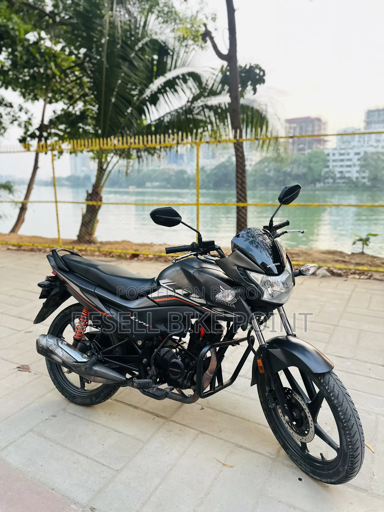 Honda Livo 2022 Gray