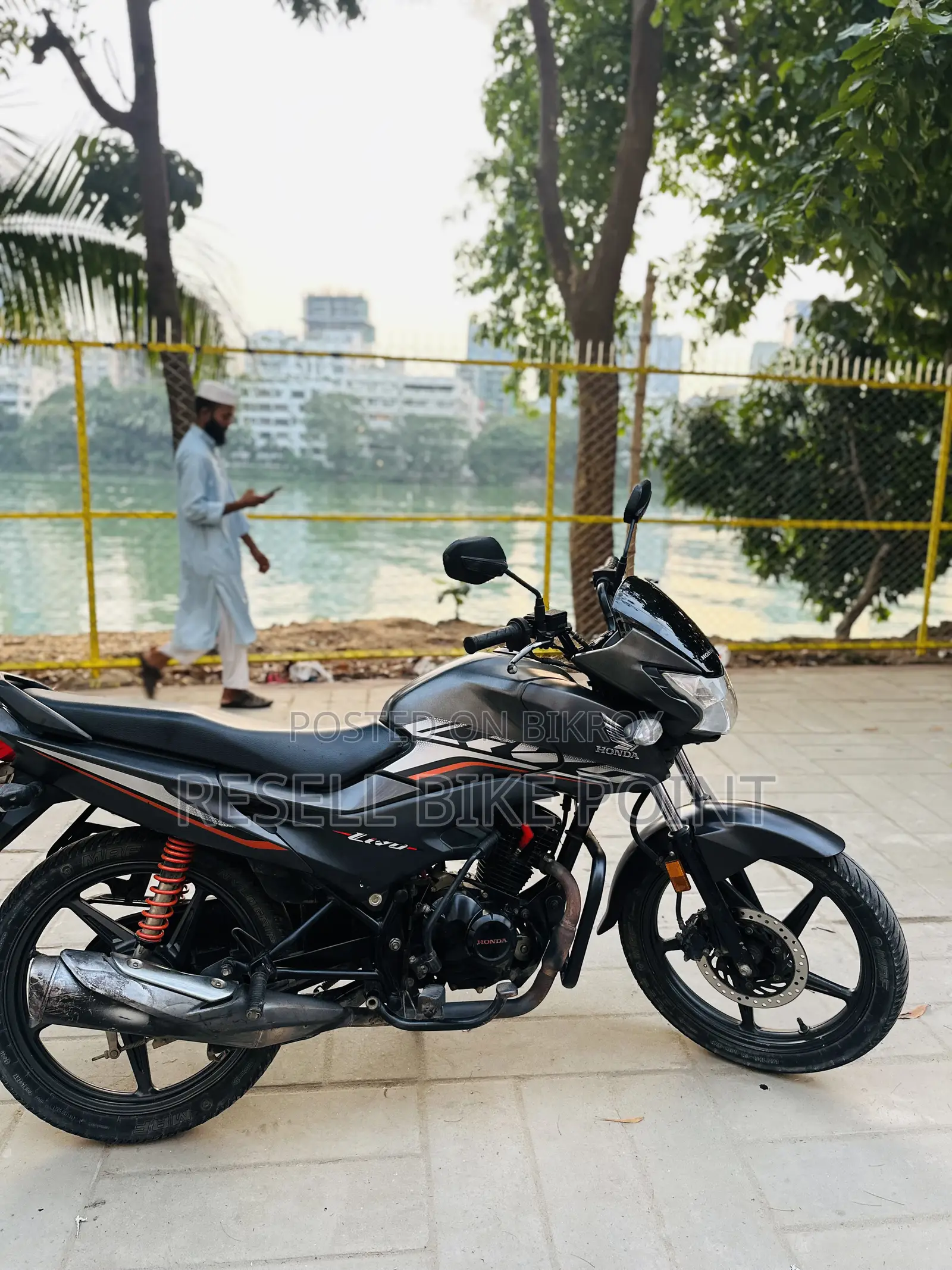Honda Livo 2022 Gray