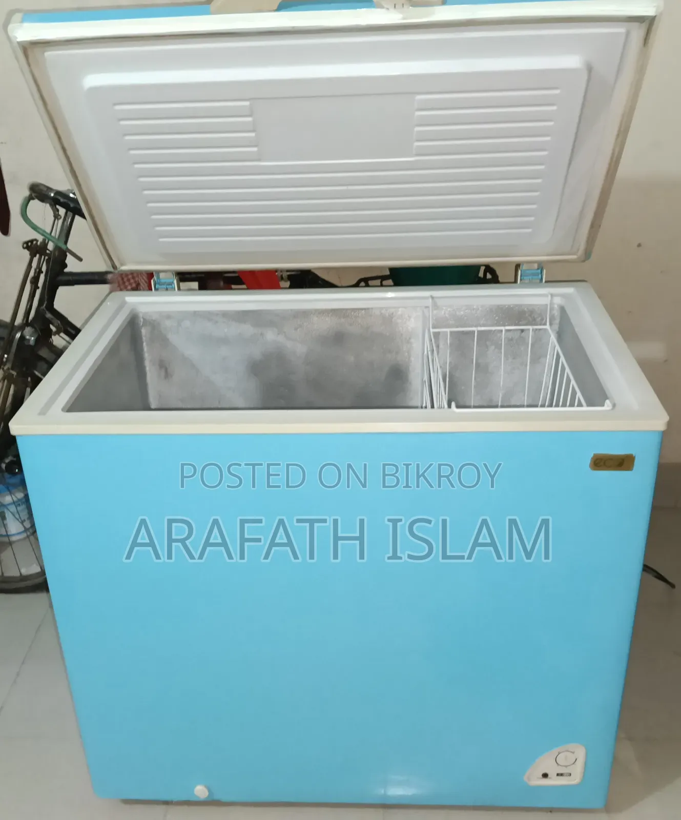 Deep freezer for sale 250 liters.