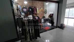 ঢাকা মিরপুর ১ নম্বরে ১১০ বর্গফুটের দোকান কম ভাড়ায় উপলব্ধ