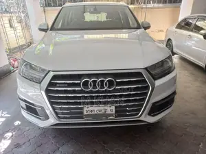Audi Q7 2018 White