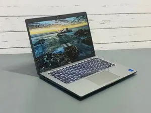 Laptop Dell 3GB Intel SSD 256GB