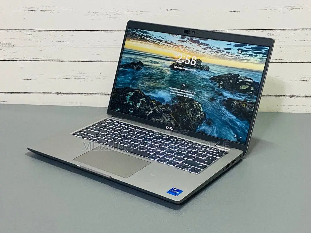 Laptop Dell 3GB Intel SSD 256GB