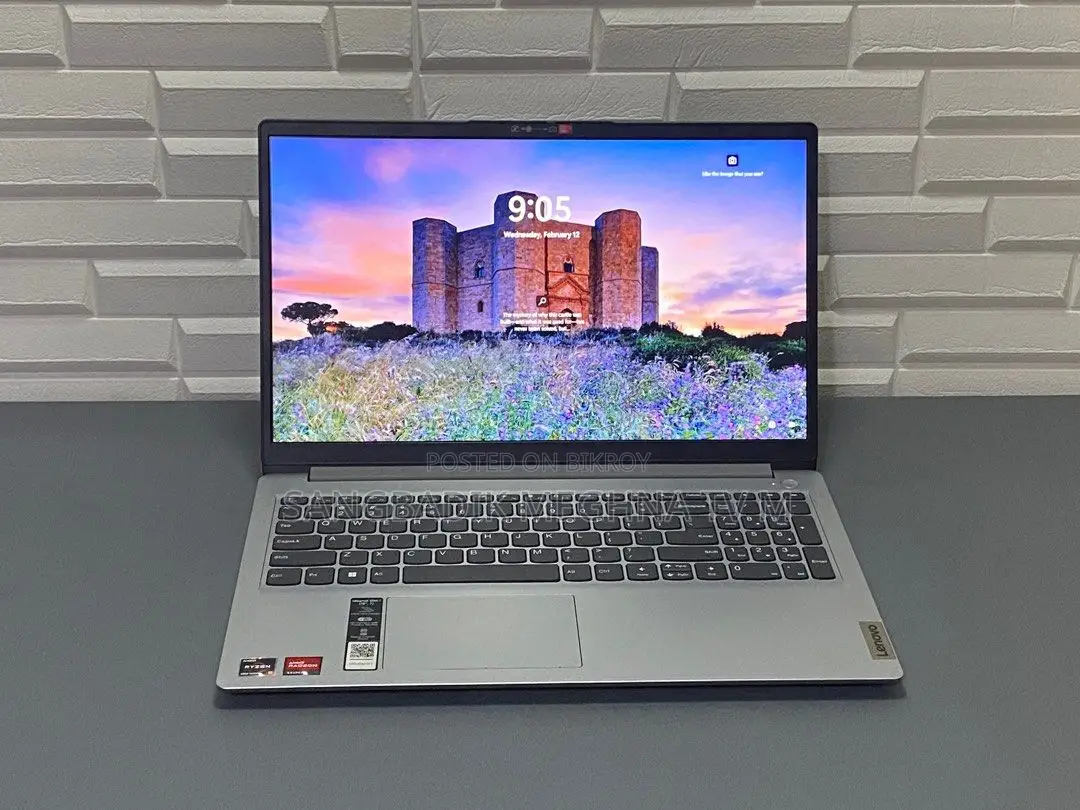 Lenovo 4GB RAM Intel SSD 500GB Laptop