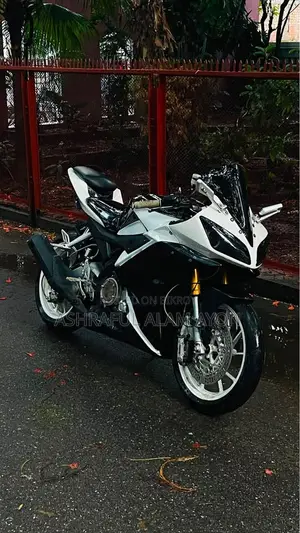 Yamaha YZF-R 2012 Black