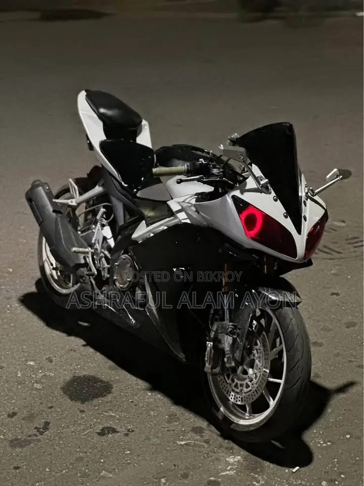 Yamaha YZF-R 2012 Black