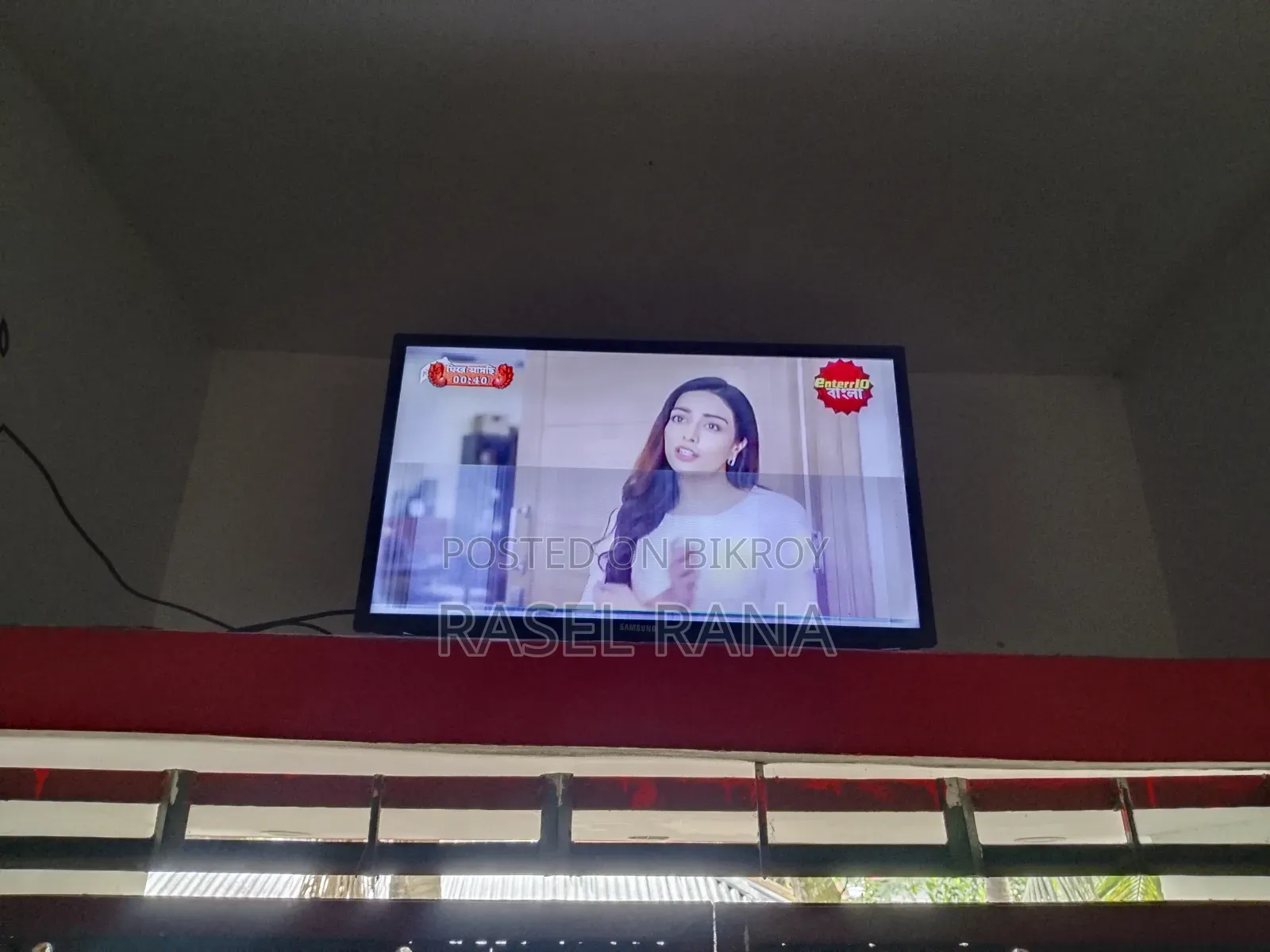Samsung 32"Non Smart LED TV. Double Glass