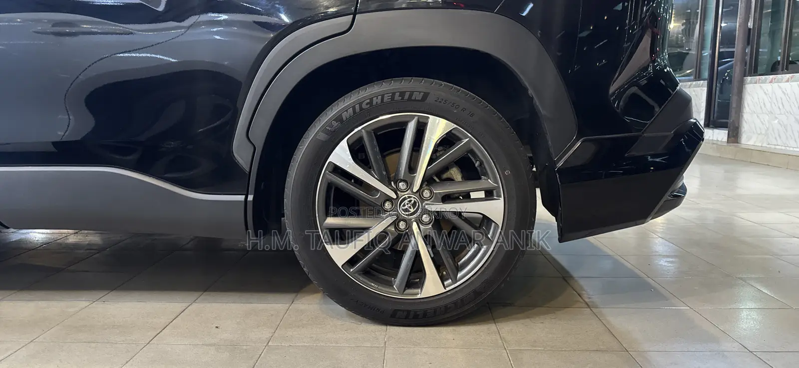 Toyota Corolla Cross 1.8 Hybrid All Wheel Drive 2022 Black