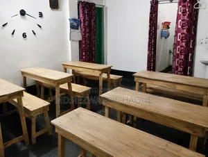 বেঞ্চ বিক্রি করা হবে