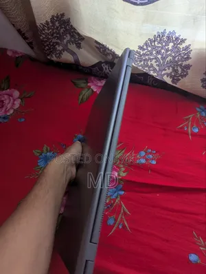 ল্যাপটপ আসুস ভিভোবুক ই১২ ই২০৩এনএ ৪জিবি ইন্টেল কোর আই৩ এসএসডি ১টি
