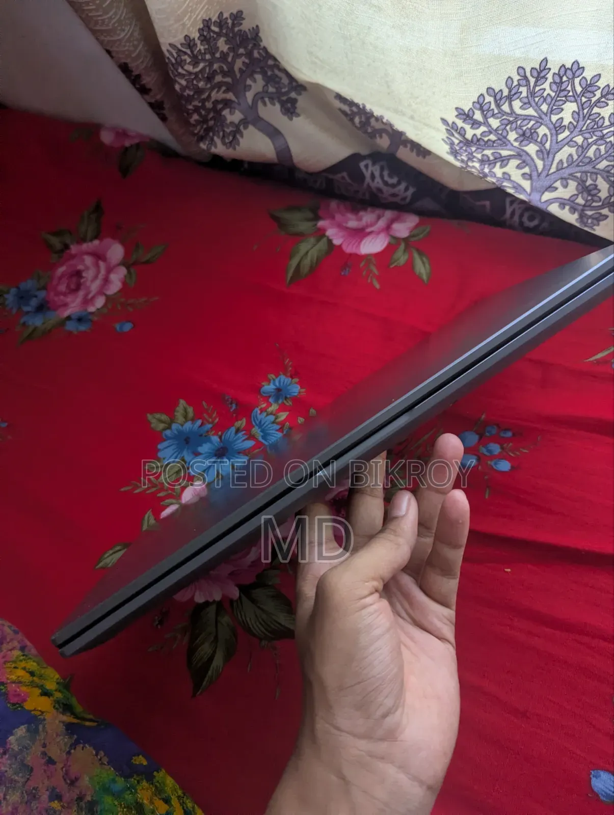 ল্যাপটপ আসুস ভিভোবুক ই১২ ই২০৩এনএ ৪জিবি ইন্টেল কোর আই৩ এসএসডি ১টি
