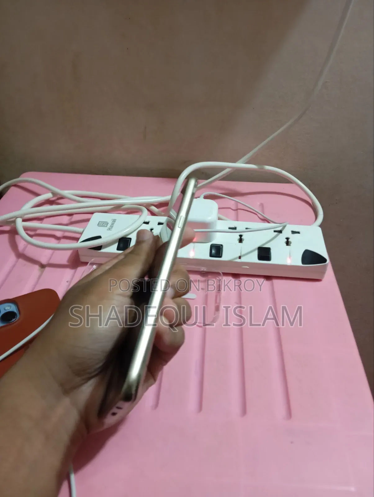 New Samsung Galaxy J7 32 GB Gold