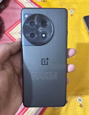 ওয়ানপ্লাস ১২আর ২৫৬ জিবি ব্ল্যাক