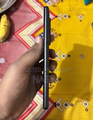 ওয়ানপ্লাস ১২আর ২৫৬ জিবি ব্ল্যাক