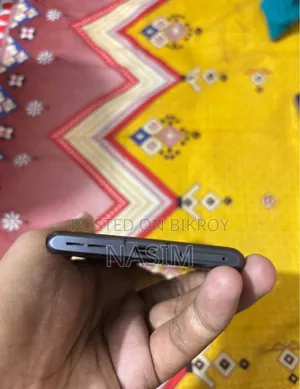 ওয়ানপ্লাস ১২আর ২৫৬ জিবি ব্ল্যাক