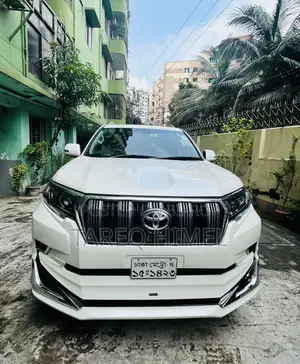 Toyota Land Cruiser Prado 2.7 I 2012 Pearl