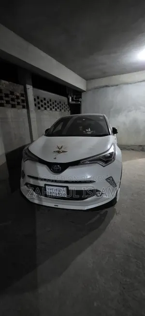 Toyota C-HR 2019 Pearl