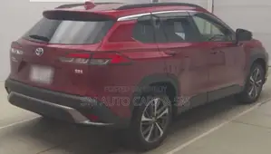টয়োটা করোল্লা ক্রস ২০২১ লাল