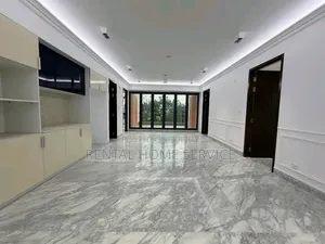 3 Bedroom Apartment in Semi Furnished for Rent