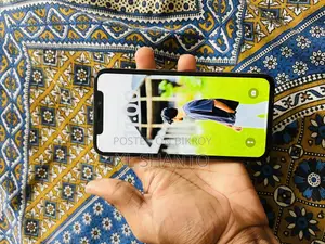 Apple iPhone XS 64 GB Black