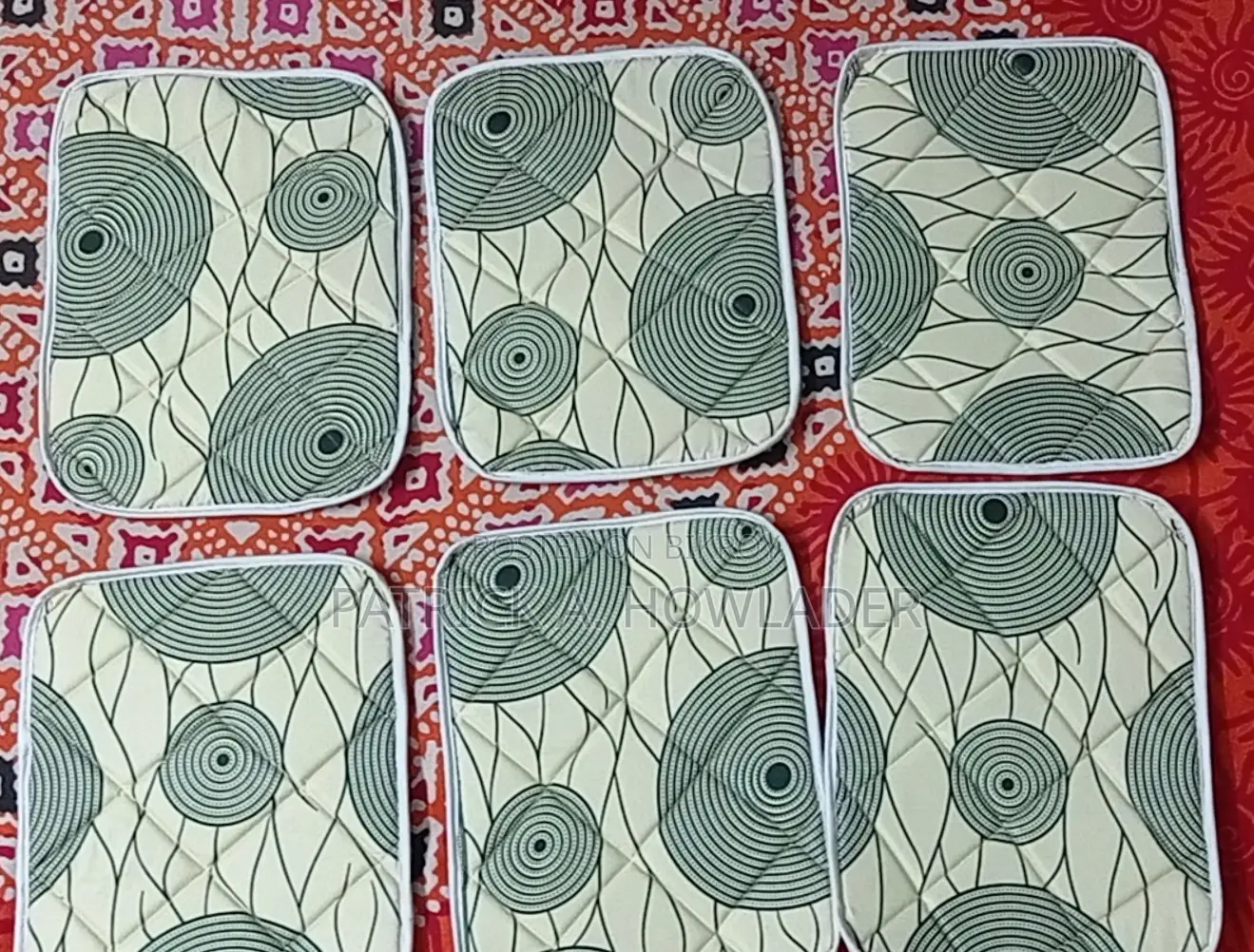 কানাডা থেকে আনা সম্পূর্ণ সেট টেবিল কভার