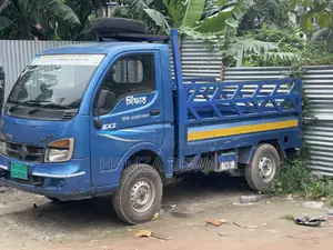 Tata Mint 2018 Blue