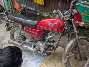 Hero 2017 Red