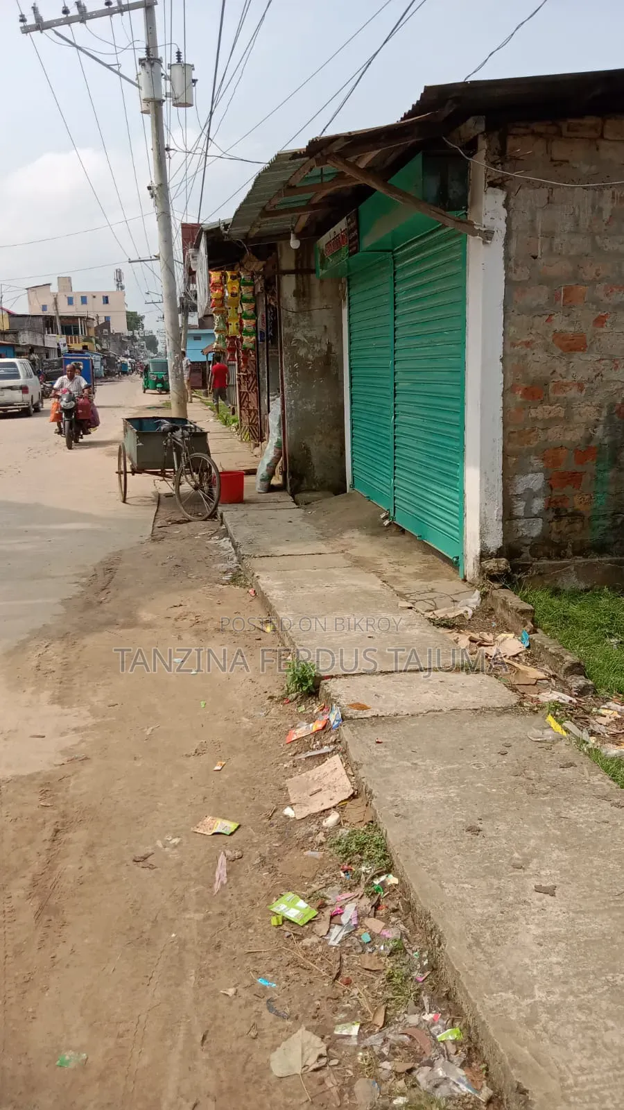 কমলগঞ্জ পৌরসভা এলাকায় মেইন রোড সংলগ্ন ৫ কাটা জমি বিক্রয় করা হবে।