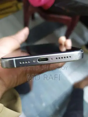 অ্যাপল আইফোন ১৫ প্রো ম্যাক্স ২৫৬ জিবি হোয়াইট