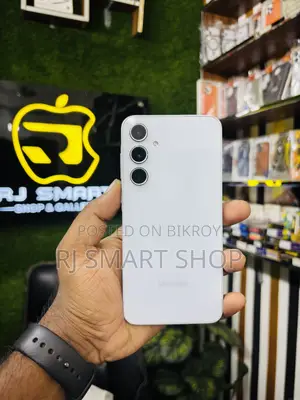 স্যামসাং গ্যালাক্সি এ৩৫ ১২৮ জিবি সাদা