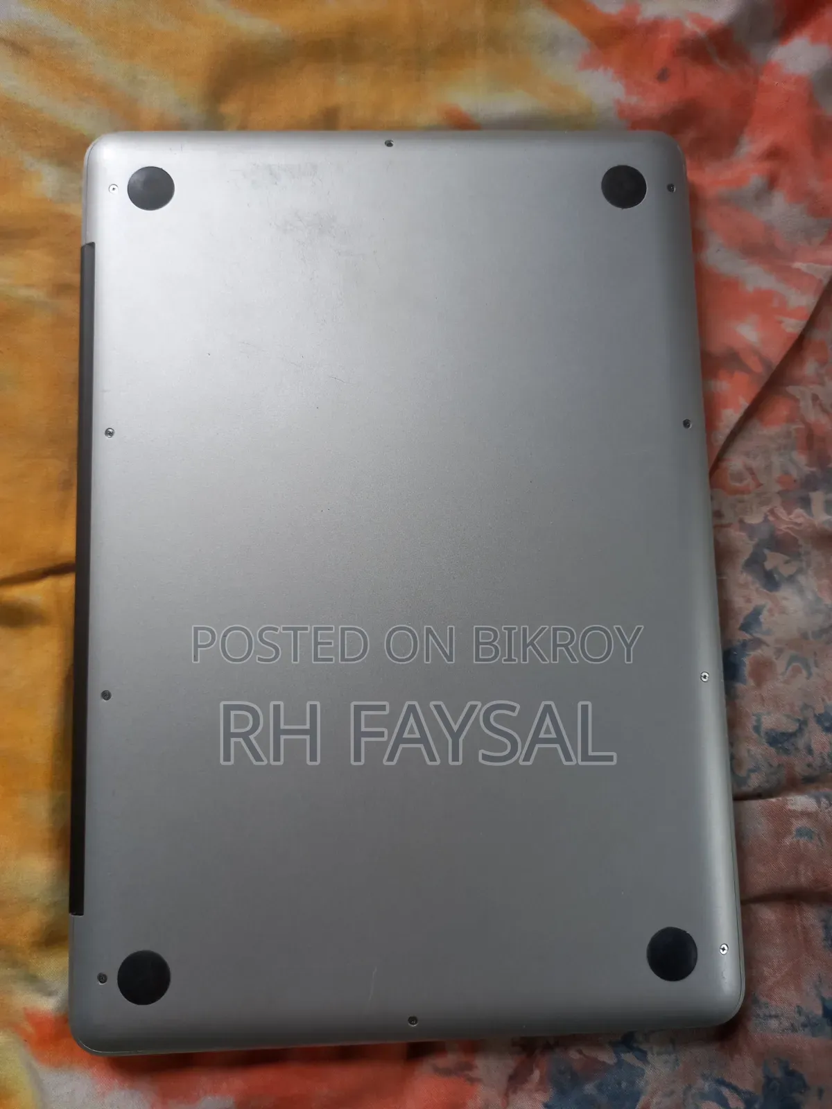 ল্যাপটপ অ্যাপল ম্যাকবুক ২০০৯ ৮জিবি ইন্টেল কোর আই৭ এসএসডি ২৫৬জিবি