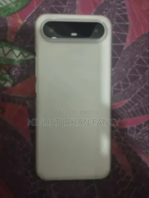 টেকনো পোভা স্লিম ৫জি ২৫৬ জিবি হোয়াইট