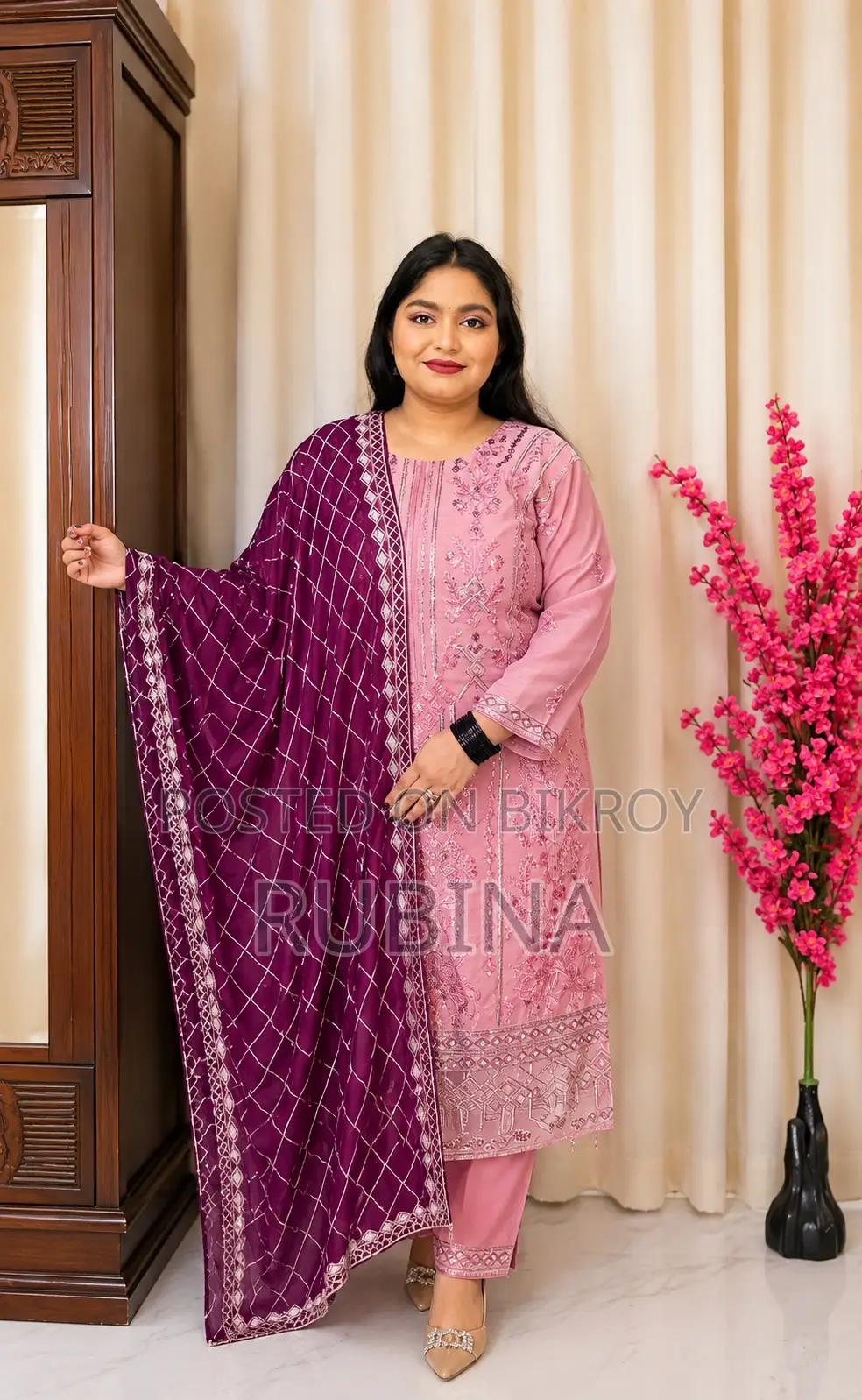 থ্রি পিস গর্জিয়াস রেডিমেড