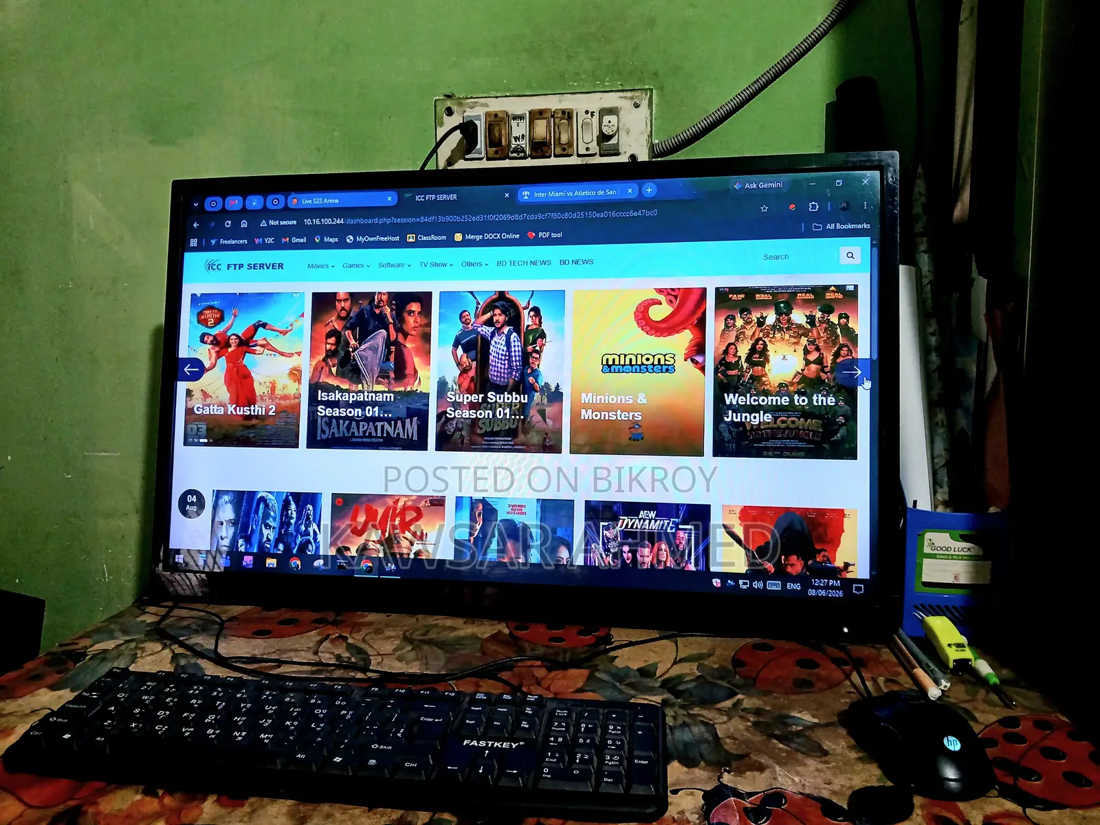 32" LED Monitor / TV + FREE Logitech Speaker Bundle