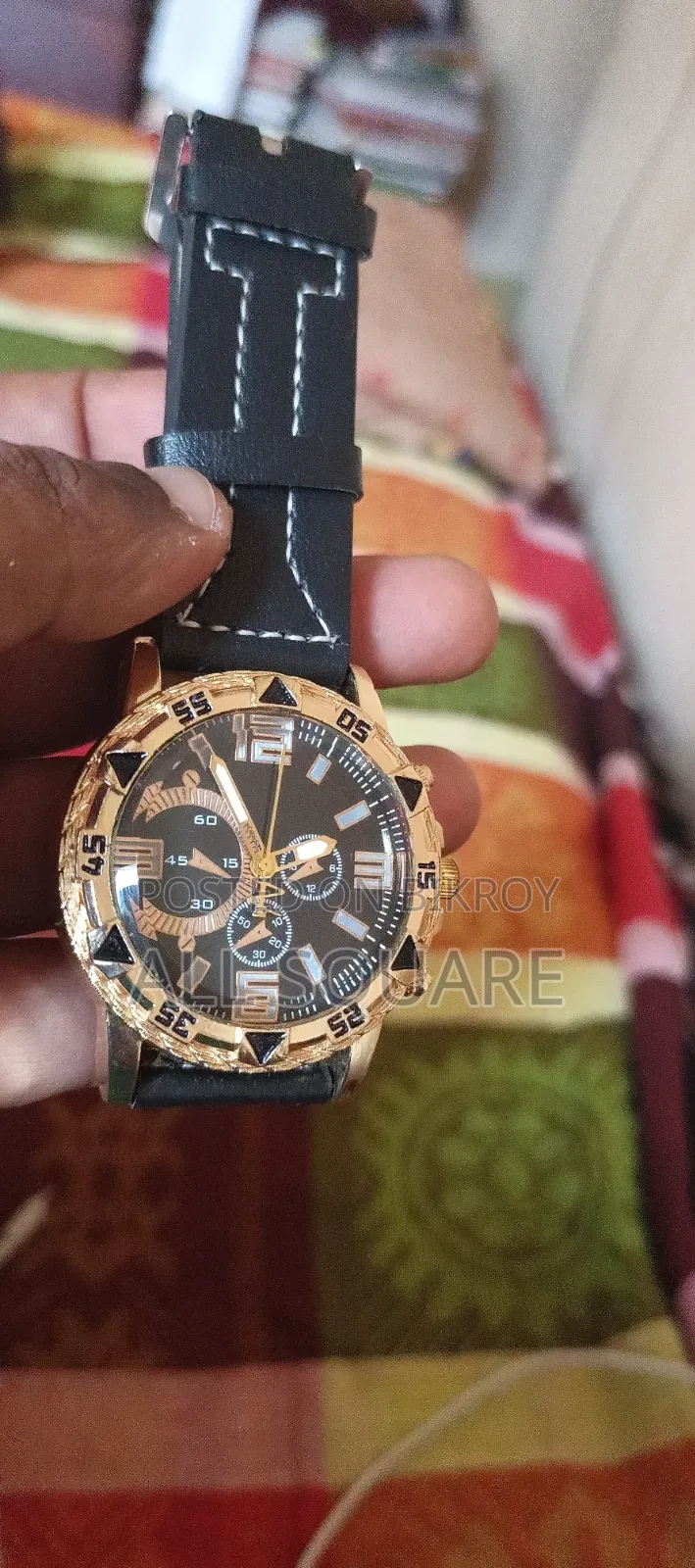 অব্যবহৃত নতুন ঘড়ি