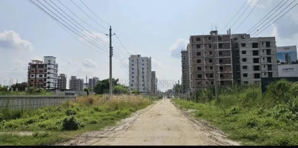 60ft 3 Katha Metro Station East Facing at Sector-17/G1